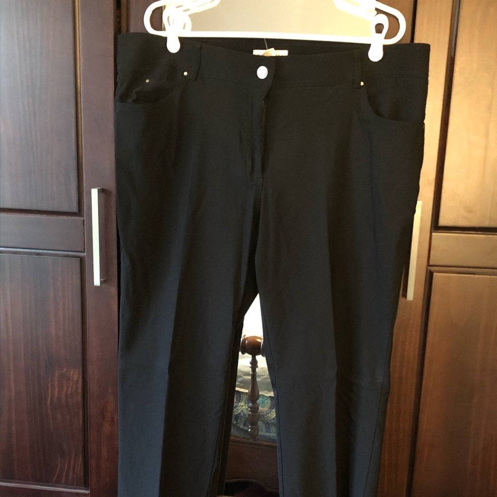 Retrology Sz. 18 Black Slacks